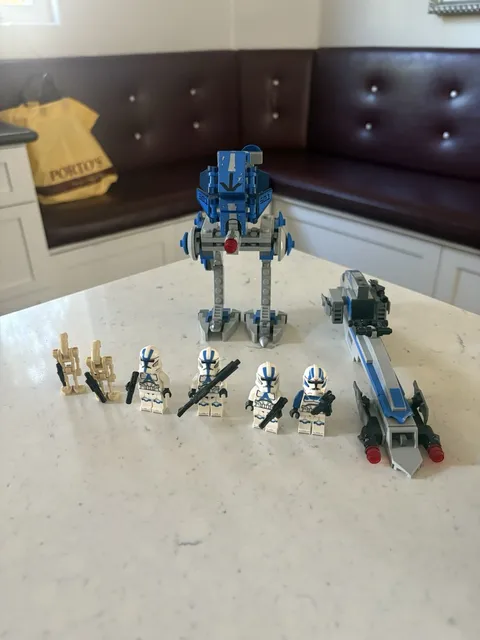 LEGO Star Wars: 501st legion clone trooper (75280) 100% complete
