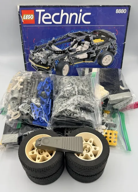 Vintage LEGO Technic Super Car 8880 (1994) - Counted 98% Complete + Manual READ