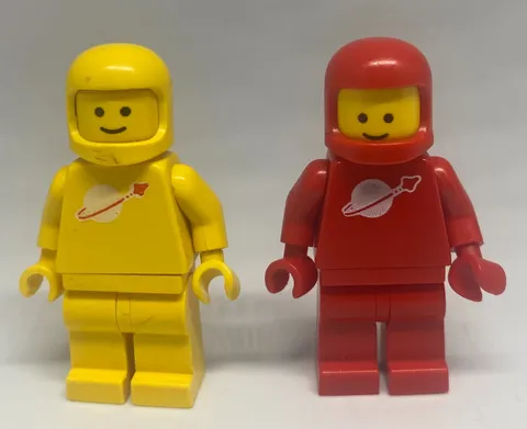 LEGO Classic Space Astronaut Minifigure Lot Yellow Red Vintage 1980s