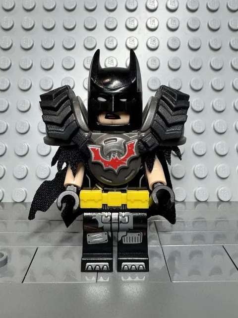 LEGO Battle Ready Batman minifigure ( 70836 ) LEGO Movie Super Hero’s