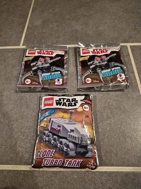 Lego Star Wars Foil Lot - Dwarf Spider Droid & Clone Turbo Tank