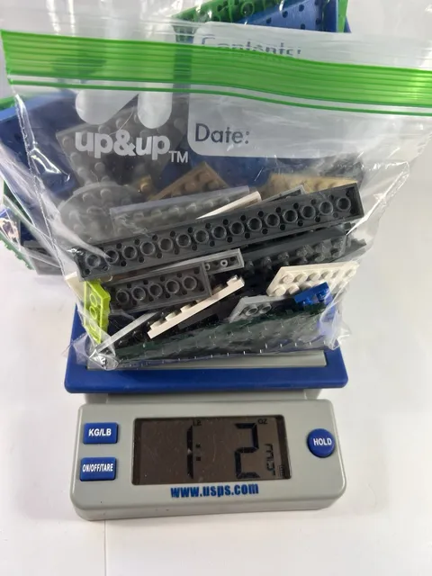 LEGO Bulk Plates Lot 1 lb 2 oz Sorted Flat Pieces Blue Green Gray White Mixed 