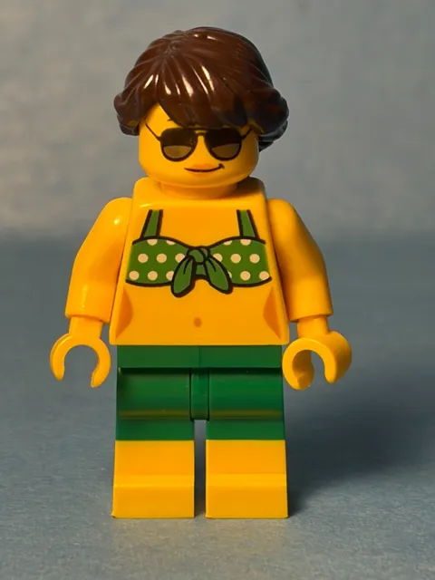 LEGO City Minifig cty0763 - Female Beachgoer - Light Scratches/No Cracks