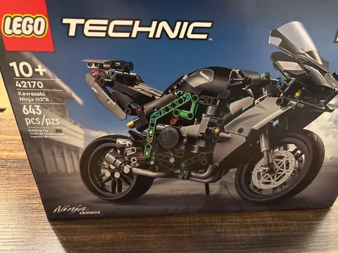 LEGO TECHNIC: Kawasaki Ninja H2R Motorcycle (42170), Age 10+, 643 Pcs