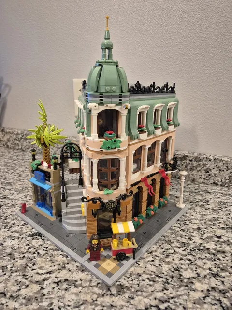 Lego 10297 Boutique Hotel Expert Creator Modular Set