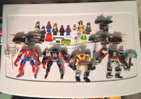 LEGO Marvel Minifigure Lot Spiderman, Wolverine, Electro