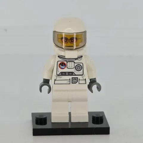 LEGO Minifigure Astronaut Space Suit White with Helmet Vintage Classic