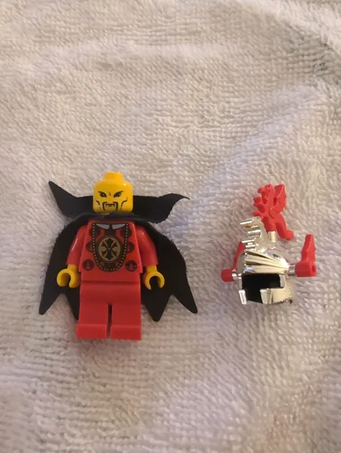 LEGO Adventures Orient Expedition Emperor Chang Wu Minifigure w/ Golden Helmet
