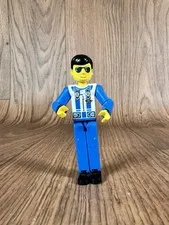 LEGO Technic Figure (tech0038) Blue Legs, White Top w/ Zipper and Blue Harness