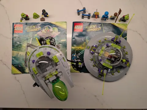 LEGO Space: Tripod Invader (7051) and UFO Abduction (7052)