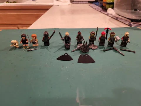 LEGO Lord of the Rings: Barad-dûr (10333) Mini-figs only