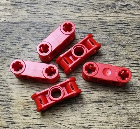 LEGO Red Technic Axle Pin Connector Perpendicular 3L. QTY 5. 32184