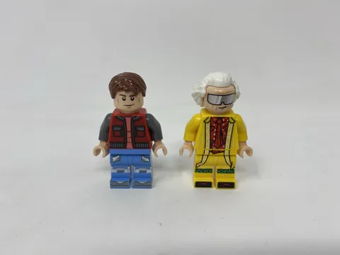 LEGO Back To The Future Time Machine Minifigures Marty & Doc Brown