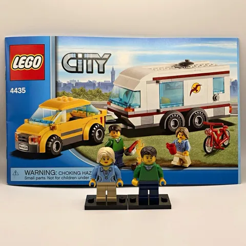 LEGO City Car and Caravan 4435 Complete Set No Box