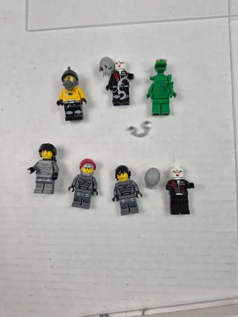 Lego Space Police 3 Minifigures Lot Alien Skull Twin Snake Officer Frenzy 