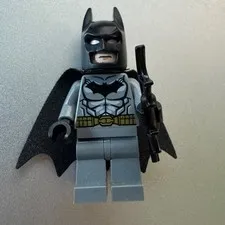Lego Batman sh151 Dark Grey Suit Minifigure w Batarang Retired
