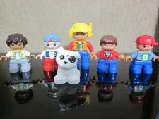 Lego Duplo Mini Figs Figure Family Dad & Kids Boys Friends w/ Dog Lot of 6