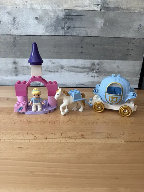 LEGO DUPLO Disney Cinderella's Carriage 6153 Missing 1 piece Retired