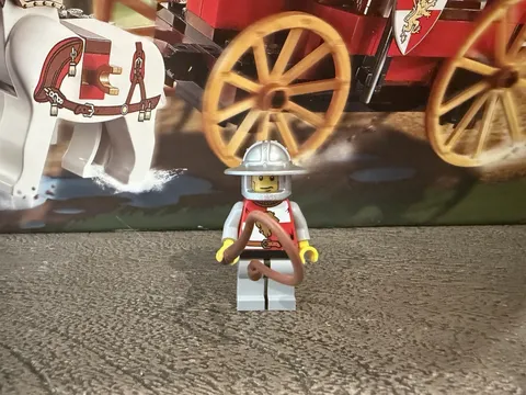 Lego Lion Knight Minifigure Broad Brim Helmet Castle Kingdoms 7188 cas498