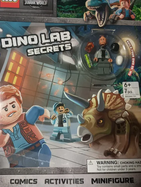 Lego Jurassic World Dino Lab Secrets Book With Dr. Wu Minifigure U1