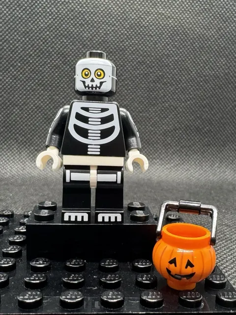 LEGO MINIFIGURES Series 14 Skeleton Guy