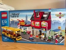 LEGO CITY: City Corner (7641) - Excellent Condition with Original Box & Manuals