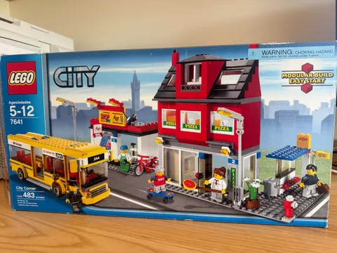 LEGO CITY: City Corner (7641) - Excellent Condition with Original Box & Manuals