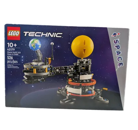 LEGO TECHNIC: Planet Earth and Moon in Orbit 42179 New In Box READ Box Dent