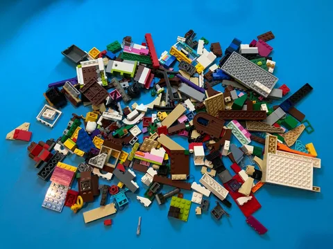 LEGO 1LB Bulk Lot. Unsorted, Unchecked, Random Assorted Pieces. L1-12