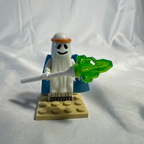Lego Minifigure Vitruvius - Ghost Shroud tlm092 w/ White Staff - THE LEGO MOVIE