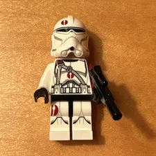 LEGO Star Wars Clone Trooper Minifigure w/ Blaster Accessory