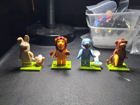 lego minifigures lot Cmf Series 28 Lot Of 4