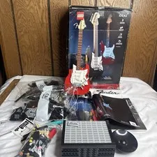 LEGO Ideas Fender Stratocaster Electric Guitar (21329) With Manual Box ( AS IS )