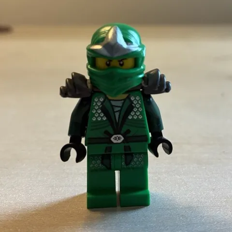 LEGO Ninjago Lloyd ZX Minifigure with Shoulder Armor njo065 9450 9574