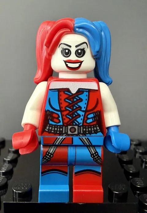LEGO DC Batman Harley Quinn Minifigure (76053) sh260 Sh0260