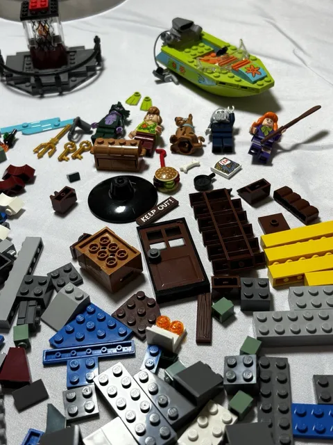 Mixed Lot Of Lego Scooby Doo Parts Pieces & Minifigures Rare SEE PICS! B2