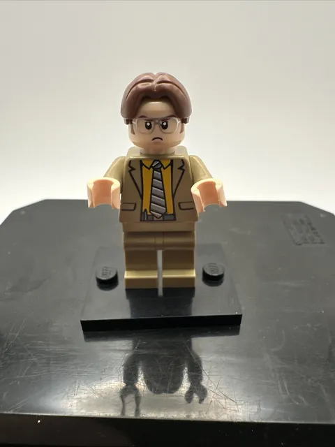 Lego Ideas The Office Dwight Schrute Minifigure 21336 Free Shipping
