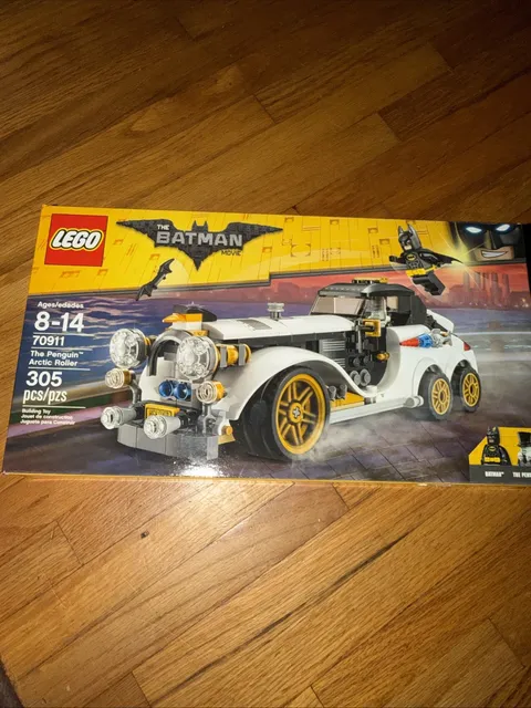 Retired Set: LEGO Batman Movie The Penguin Arctic Roller Car 70911 305 Pieces