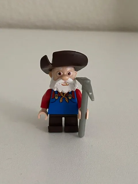 LEGO 2010 Toy Story Stinky Pete w/ original pick axe Rare/Retired 