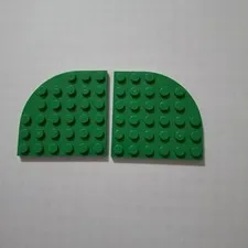 LEGO Parts  Green Plate, Round Corner 6 x 6 No 6003  Lot Of 2