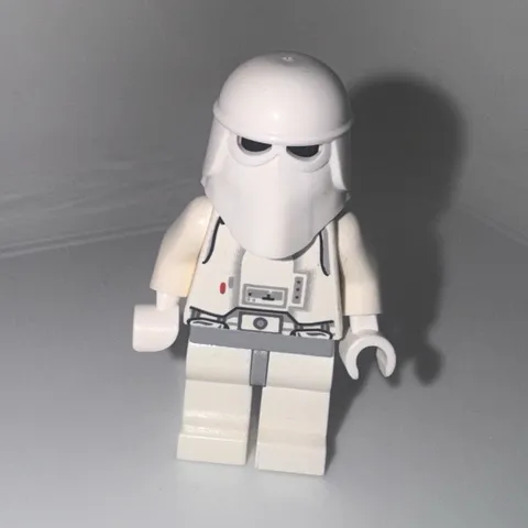 LEGO Star Wars Snowtrooper Minifigure White Armor w/ Helmet, Plastic Figure