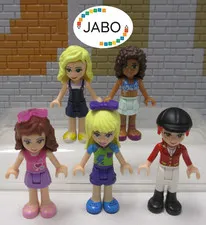 (D16 / 1 /3) Lego Friends 5 figures minifigures