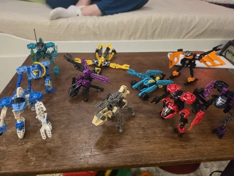 10 Set Of Lego Technic Throw Bots