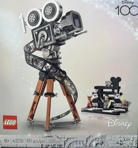 LEGO Disney Walt Disney Tribute Camera 43230 811 pcs. New and sealed. Retired. 