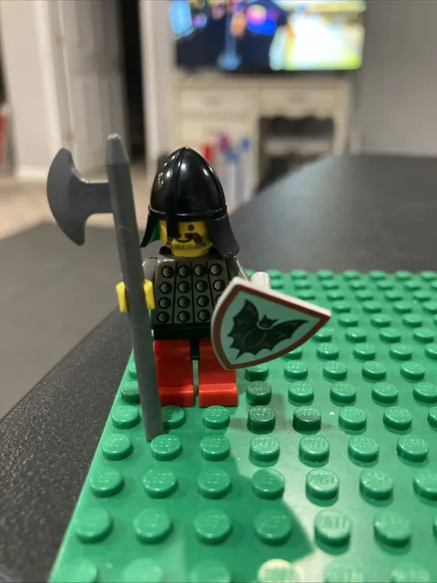 Lego Fright Knight 3 Minifigure cas029 6097 6027 2538 Castle Vintage Shield Lot