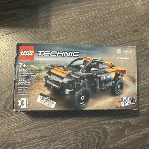 Lego 42166 Technic NEOM McLaren Extreme E Race Car Building Set 252 Pieces 7+