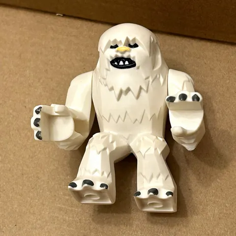 LEGO Star Wars Wampa Minifigure 8089 Hoth Wampa Cave - Genuine - No Horns