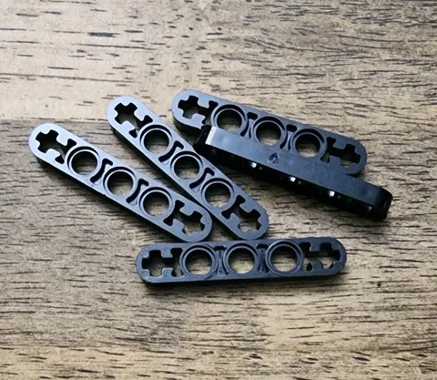 LEGO Black Technic, Liftarm Thin 1 x 5 - Axle Holes. QTY 5. Part No. 11478.
