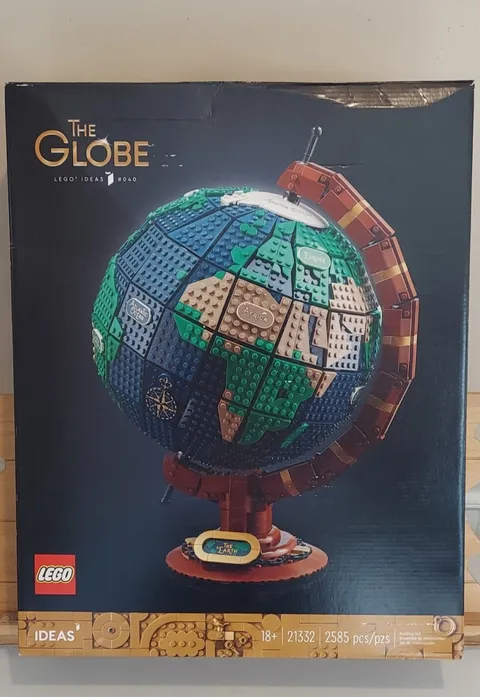 LEGO Ideas - The Globe Set #21332 Brand New, 2585 Pieces!