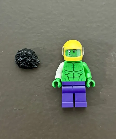 LEGO MARVEL HULK Minifigure ONLY ERROR??? WHITE ARM 76312